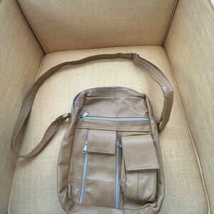 Stylish Tan Leather Men's Bag